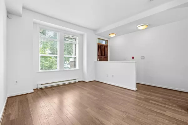 Burnaby, BC V5J 0C5,5881 Irmin ST #6