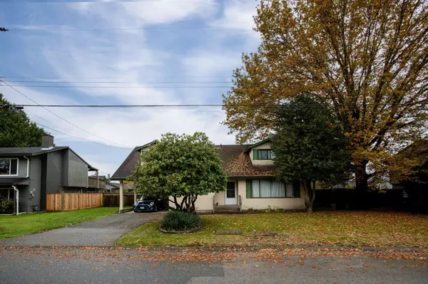 Ladner, BC V4K 2M8,4457 46b ST
