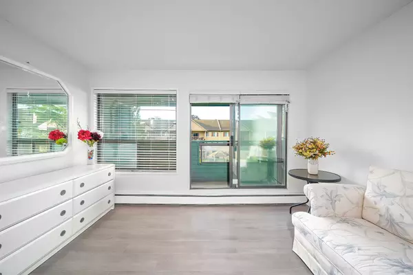 8591 Westminster HWY #312, Richmond, BC V6X 3E2