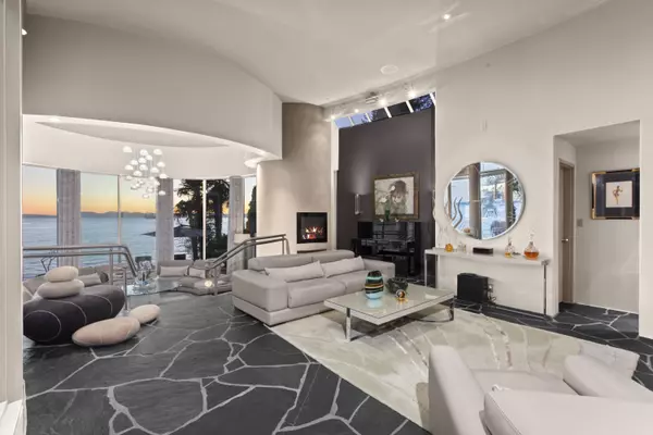 West Vancouver, BC V7V 1N4,3912 Marine DR