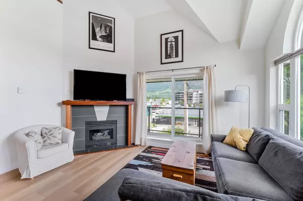 Squamish, BC V8B 0K1,1466 Pemberton AVE #312