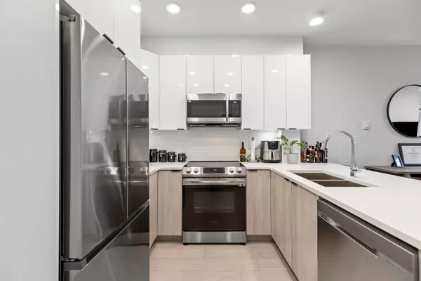 Langley, BC V3A 0P5,20360 Logan AVE #314