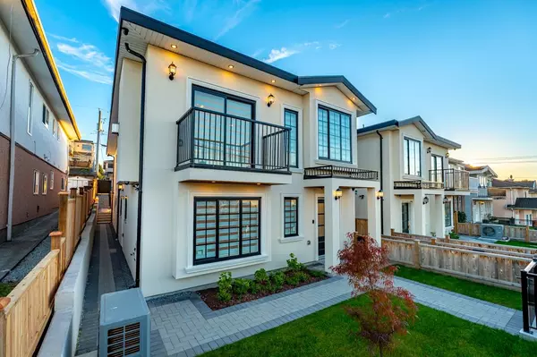 Burnaby, BC V5G 1C9,5138 Dominion ST