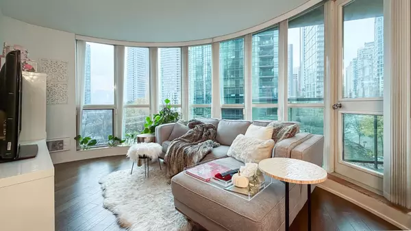 Vancouver, BC V6G 3E3,588 Broughton ST #506