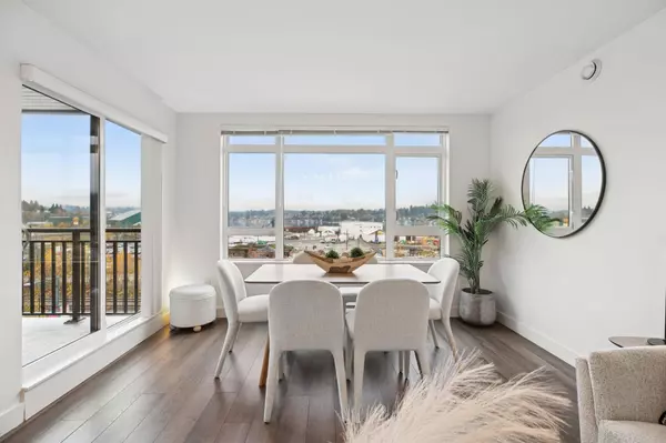 Port Moody, BC V3H 0J3,2525 Clarke ST #412