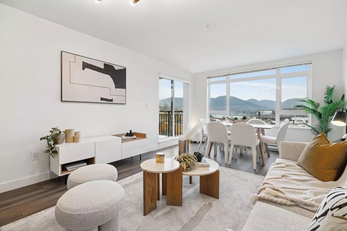 Port Moody, BC V3H 0J3,2525 Clarke ST #412