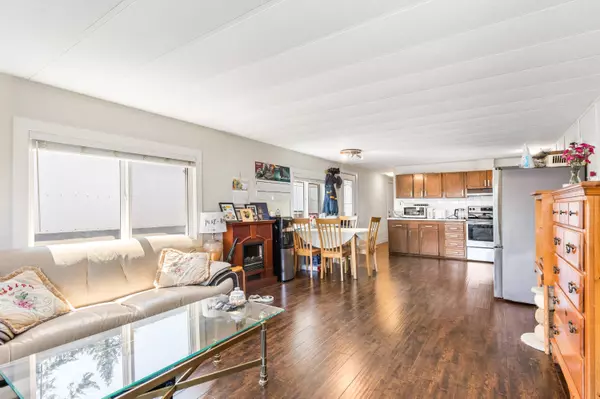 Langley, BC V4W 3V3,26892 Fraser HWY #21B