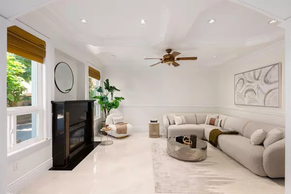 7451 Bates RD Richmond, BC V7A 1C8