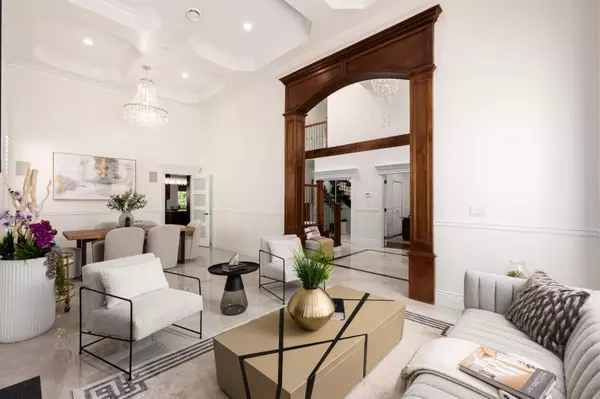 7451 Bates RD Richmond, BC V7A 1C8