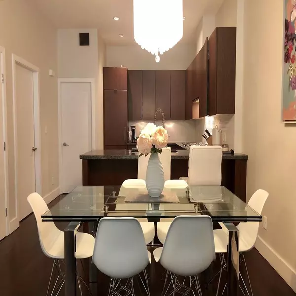 1059 Richards Street, Vancouver, BC V6B 0C2