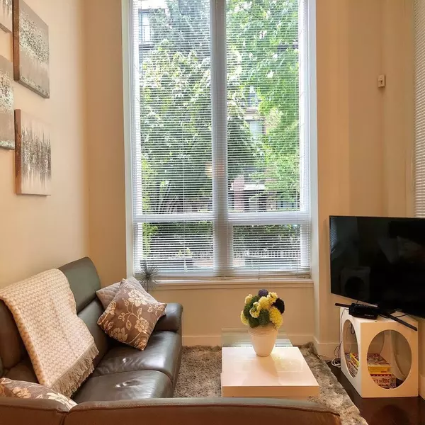 Vancouver, BC V6B 0C2,1059 Richards Street