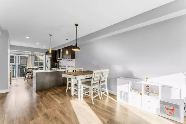 Tsawwassen, BC V4M 0B7,4688 Hawk LN #517