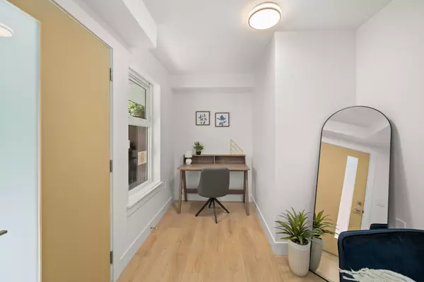 Port Coquitlam, BC V3C 1X9,2258 Kelly AVE #4