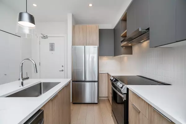 Langley, BC V3A 0P7,20695 Eastleigh CRES #406