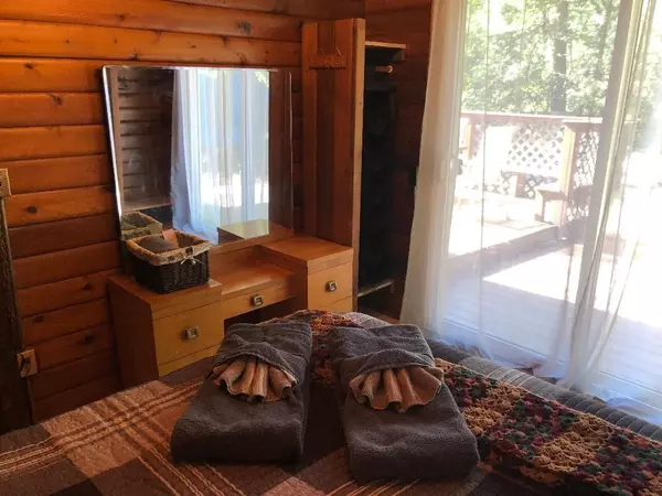 Hope, BC V0X 1L1,66615 Stephens RD