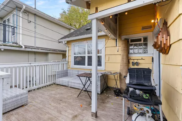 831 E 38th AVE Vancouver, BC V5W 1J2