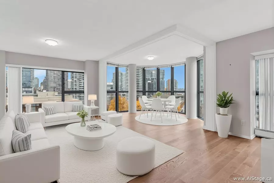 238 Alvin Narod Mews #905, Vancouver, BC V6B 5Z3