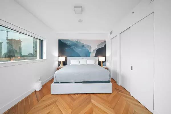 2378 Alpha AVE #2802 Burnaby, BC V5C 0K2