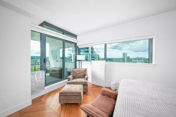 2378 Alpha AVE #2802 Burnaby, BC V5C 0K2