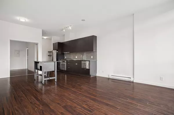 Port Moody, BC V3H 0E2,121 Brew ST #613