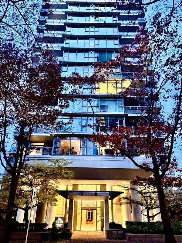 Vancouver, BC V6G 3G4,1710 Bayshore DR #1204