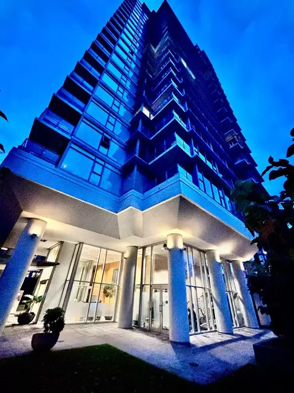 Vancouver, BC V6G 3G4,1710 Bayshore DR #1204