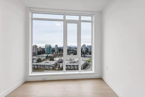 Burnaby, BC V3N 0J4,7683 Park CRES #1808