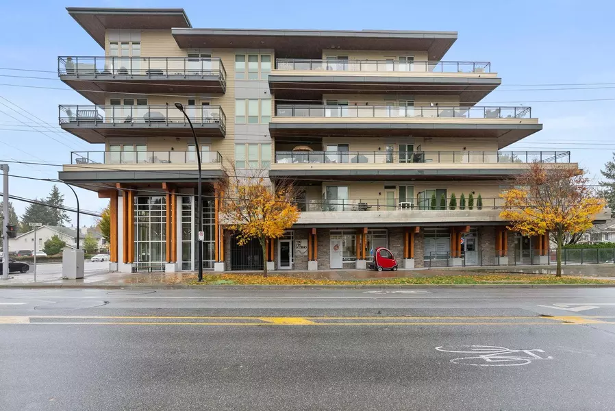 14022 North Bluff RD #214, White Rock, BC V4B 3C3