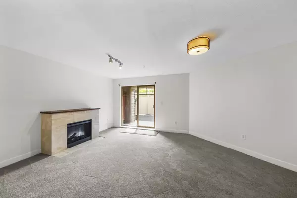 Maple Ridge, BC V2X 8W6,12248 224 ST #111