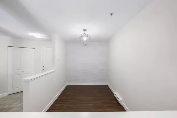 Maple Ridge, BC V2X 8W6,12248 224 ST #111