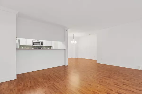 New Westminster, BC V3M 6V6,739 Princess ST #701