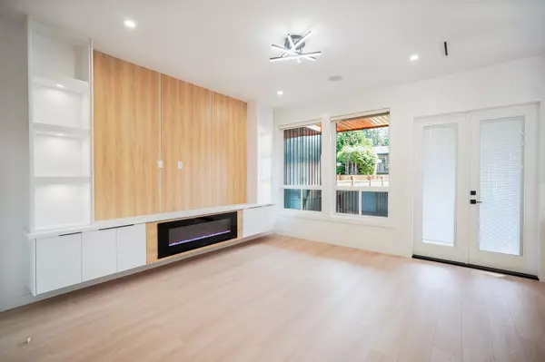 Delta, BC V4C 4H5,7938 110 ST