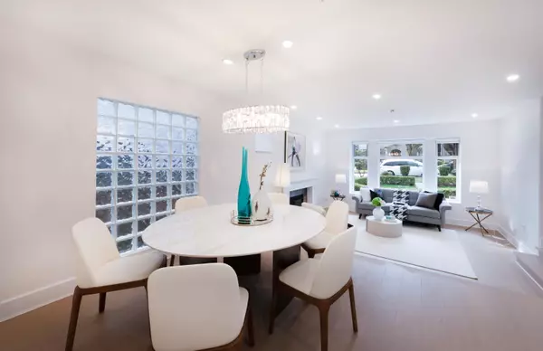 Vancouver, BC V6S 1J5,3727 W 22nd AVE