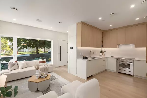 Vancouver, BC V5R 3M9,5405 Wales ST