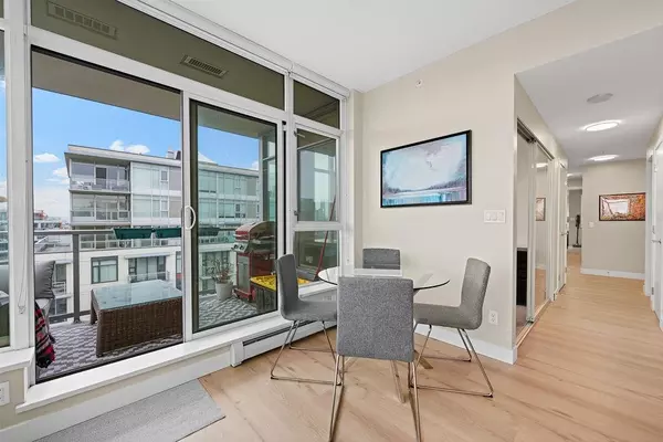 168 W 1st AVE #1708 Vancouver, BC V5Y 0H6