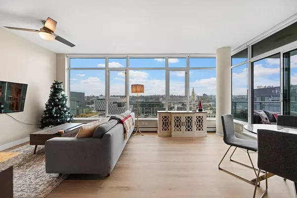 168 W 1st AVE #1708, Vancouver, BC V5Y 0H6