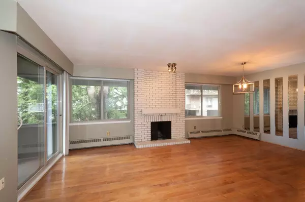 West Vancouver, BC V7T 1L5,235 Keith RD #704