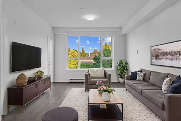 9983 E Barnston DR #204, Surrey, BC V4N 6T3