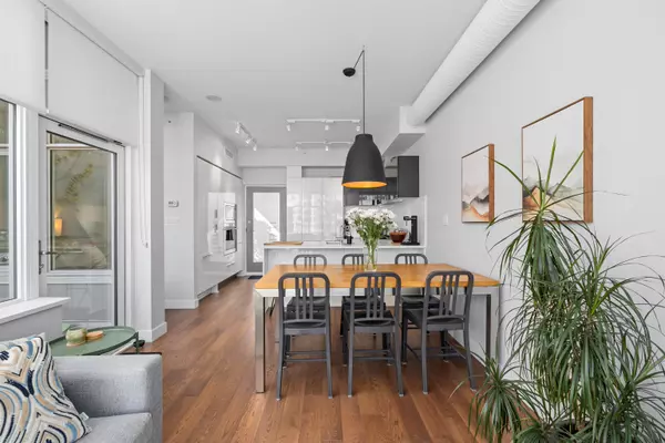 108 E 1st AVE #711 Vancouver, BC V5T 0E4