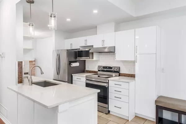 Surrey, BC V3S 9G3,15030 58 AVE #34