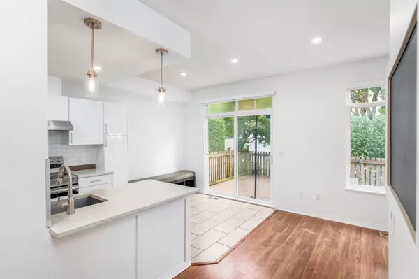 Surrey, BC V3S 9G3,15030 58 AVE #34