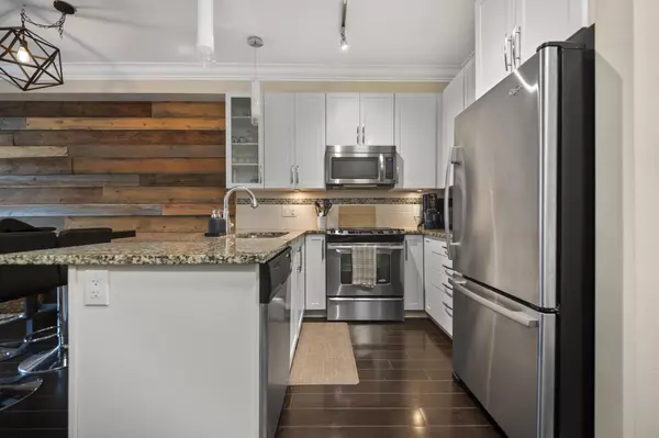 Langley, BC V2Y 2C4,20861 83 AVE #119