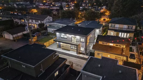 Vancouver, BC V5S 1G9,2808 E 48th Ave #3