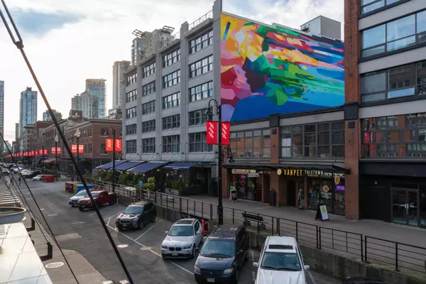 1066 Hamilton ST #203 Vancouver, BC V6B 2R9