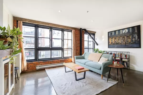 Vancouver, BC V6B 2R9,1066 Hamilton ST #203