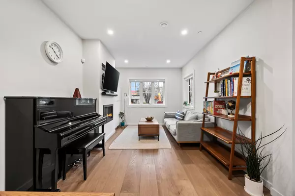 908 E 17th AVE Vancouver, BC V5V 1C2