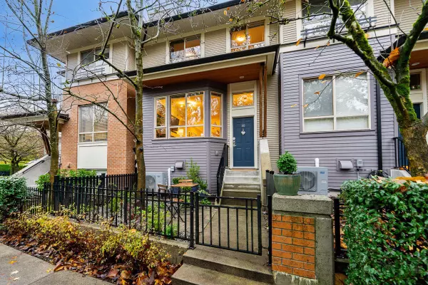 100 Klahanie DR #88, Port Moody, BC V3H 5K3