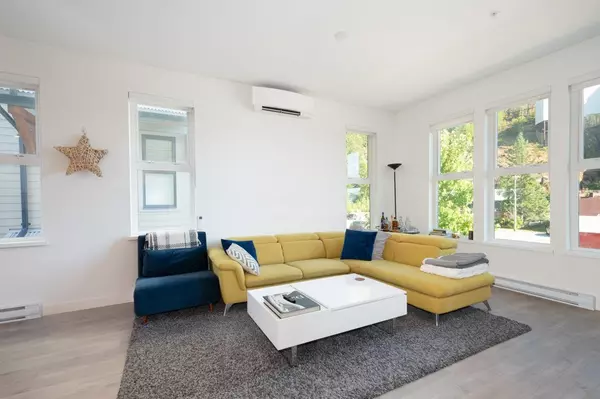 Britannia Beach, BC V8B 1C5,351 Copper DR #13