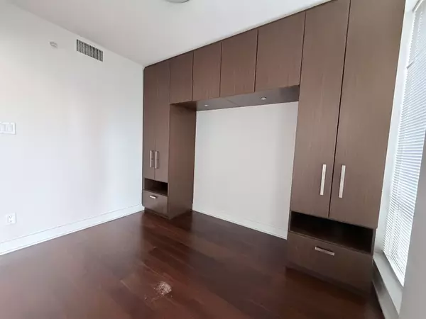 Vancouver, BC V6B 0C2,1055 Richards ST #15xx