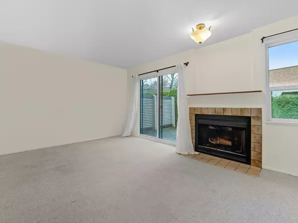 8574 Flowering PL Burnaby, BC V5A 4B4